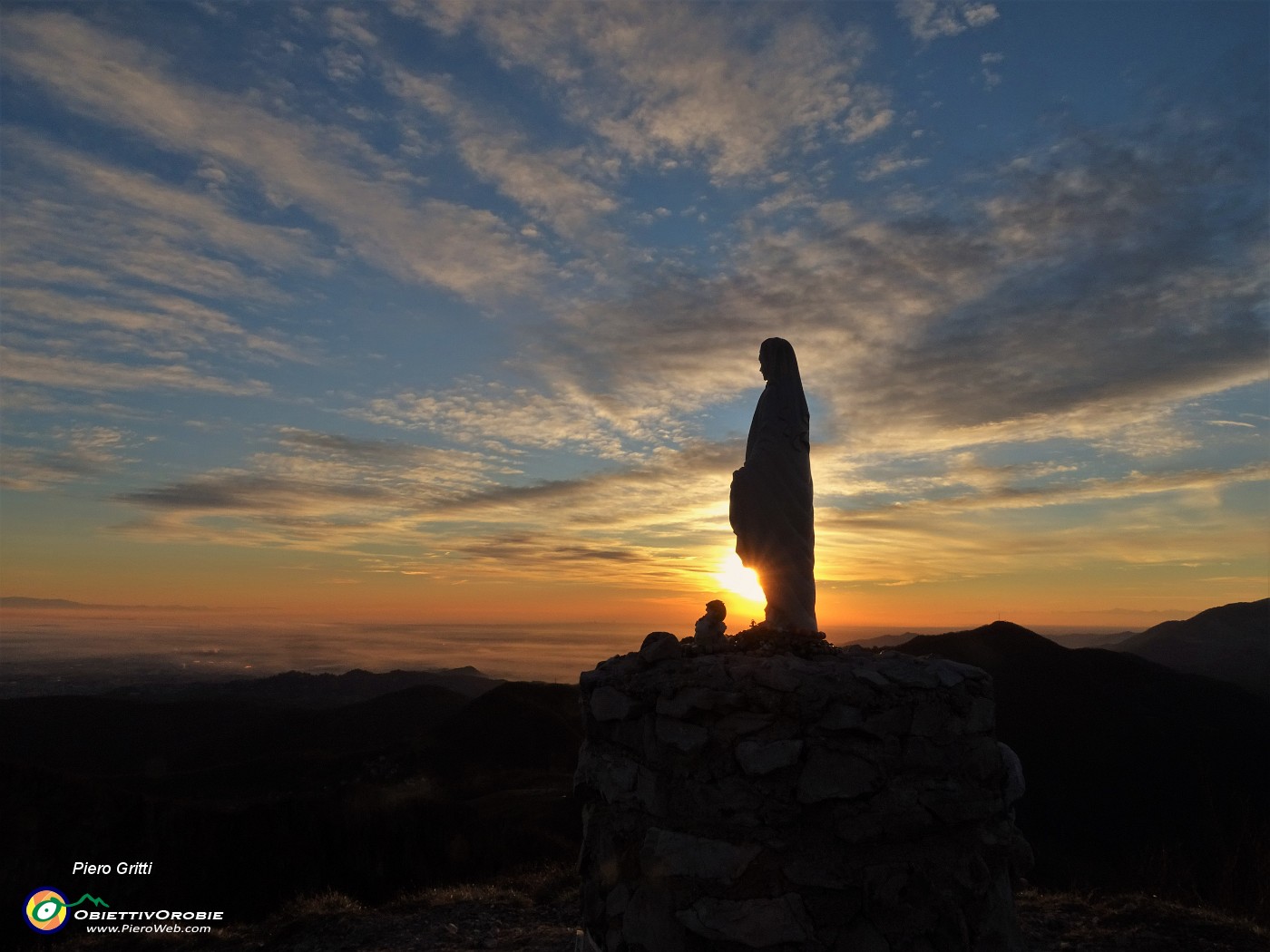 05 Tramonto alla Madonnina del Costone (1195 m).JPG